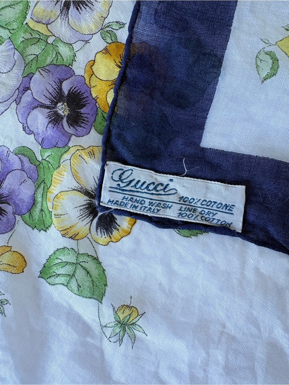 Authentic VNTG Gucci Cotton Floral Pansey Pocket Square Handkerchief Blue Flawed - Picture 5 of 6